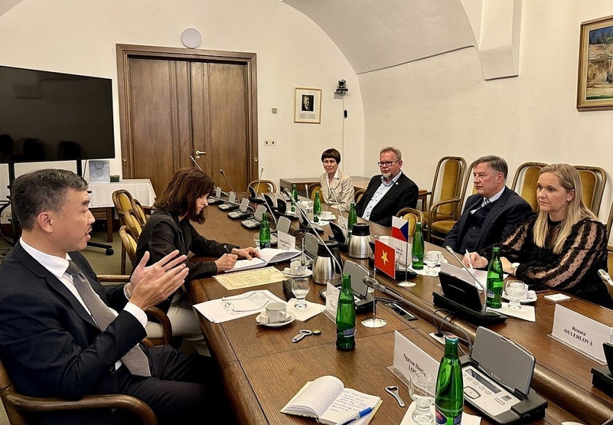 Czech MP Praises Parliamentary Ties With Vietnam Czech MP Praises Parliamentary Ties With Vietnam