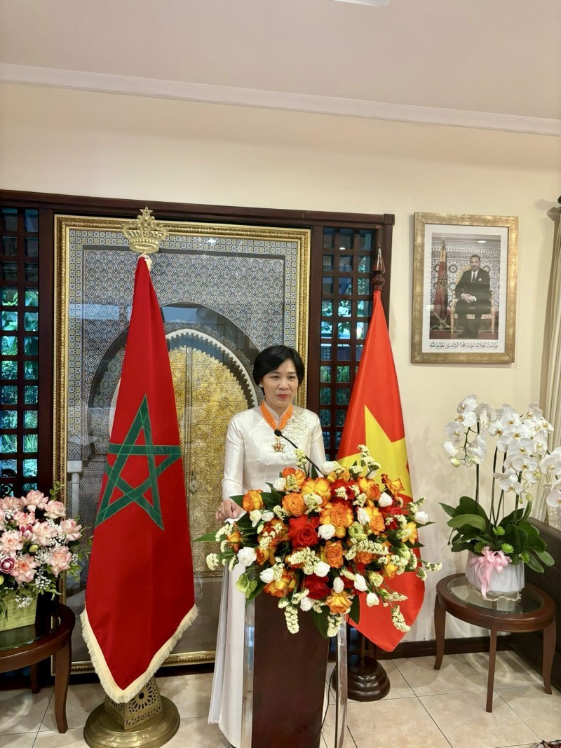 Former Vietnamese Ambassador Receives Morocco's Royal Medal Rank Commander Former Vietnamese Ambassador Receives Morocco's Royal Medal Rank Commander