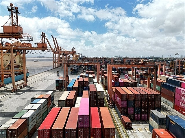 A container depot at Hải Phòng Port. A container depot at Hải Phòng Port.