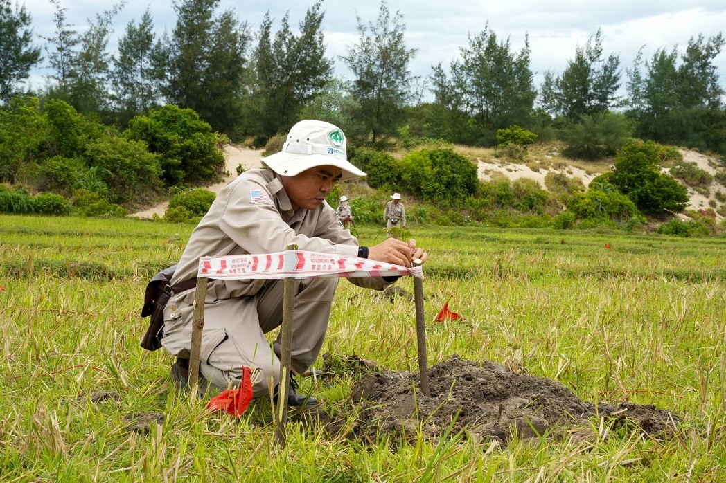 NPA/RENEW Work to Safely Release Vĩnh Linh's Land Back to Productive Use NPA/RENEW Work to Safely Release Vĩnh Linh's Land Back to Productive Use