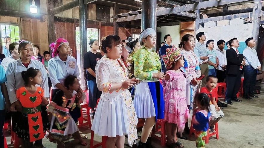 Cao Bang: Where Faith Connects the Community Cao Bang: Where Faith Connects the Community