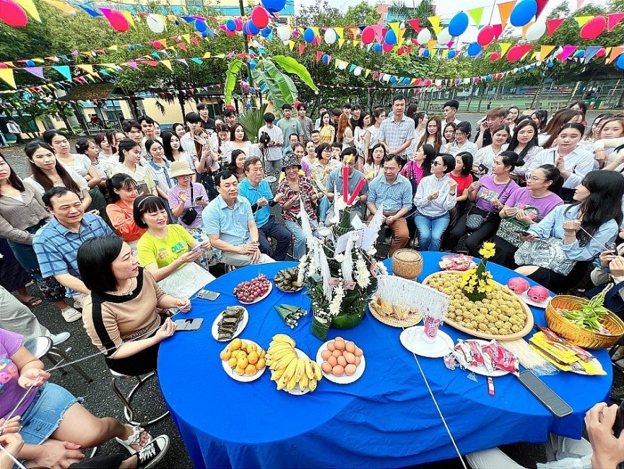 Education Cooperation Connects Vietnam - Laos Friendship Education Cooperation Connects Vietnam - Laos Friendship