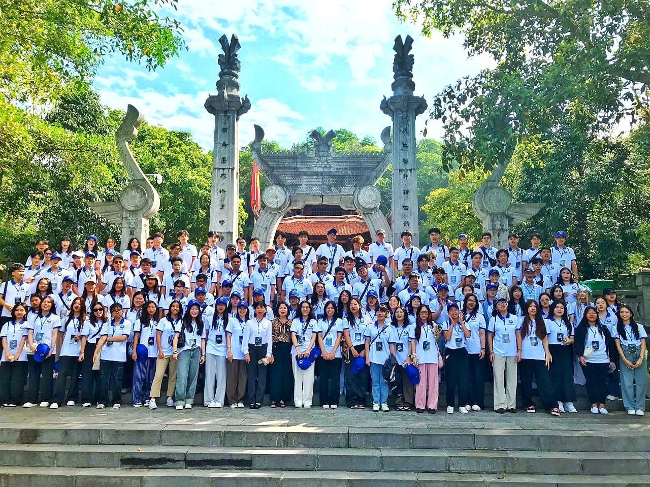 Young Overseas Vietnamese Starts Summer Camp Commemorating Hung Kings Young Overseas Vietnamese Starts Summer Camp Commemorating Hung Kings