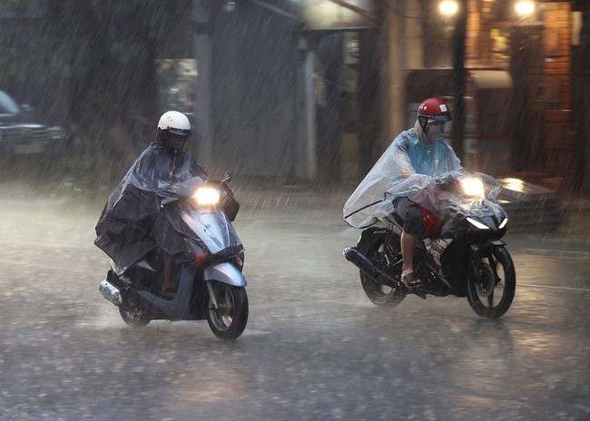 Vietnam’s Weather Forecast (July 24): Heavy Thunderstorms And Strong Rain Throughout The Regions Vietnam’s Weather Forecast (July 24): Heavy Thunderstorms And Strong Rain Throughout The Regions