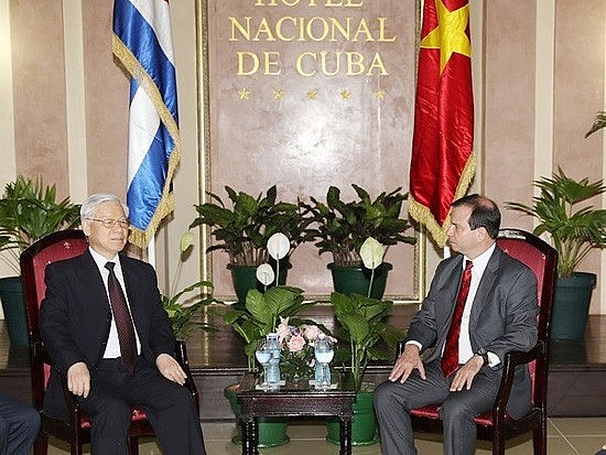 Int'l Organizations, Friendship Associations Convey Condolence over Passing of Party Leader Nguyen Phu Int'l Organizations, Friendship Associations Convey Condolence over Passing of Party Leader Nguyen Phu