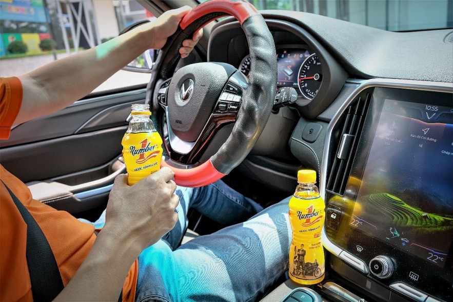 Drivers Reveal How They Quickly Recharge Energy on the Road Drivers Reveal How They Quickly Recharge Energy on the Road