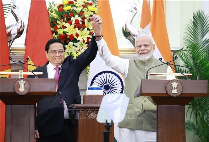 Vietnamese Prime Minister Pham Minh Chinh (L) and Indian Prime Minister Narendra Modi held a joint press conference on the results of their talks on August 1 afternoon in New Delhi. Vietnamese Prime Minister Pham Minh Chinh (L) and Indian Prime Minister Narendra Modi held a joint press conference on the results of their talks on August 1 afternoon in New Delhi.