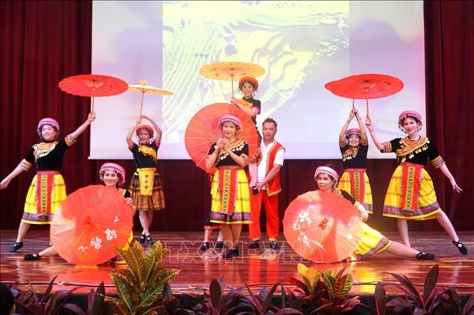 A traditional Vietnamese dance performance. (Photo: Hang Linh/VNA) A traditional Vietnamese dance performance. (Photo: Hang Linh/VNA)