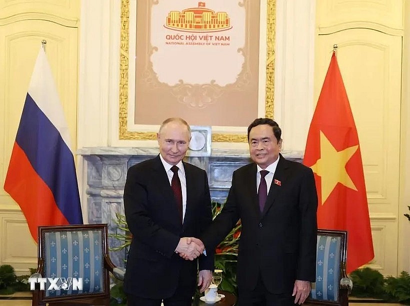 National Assembly Chairman Tran Thanh Man (right) and Russian President Vladimir Putin (Photo: VNA) National Assembly Chairman Tran Thanh Man (right) and Russian President Vladimir Putin (Photo: VNA)