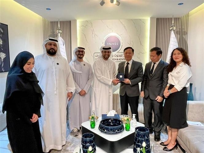 Scientists To Boost Vietnam - UAE Cooperation Scientists To Boost Vietnam - UAE Cooperation