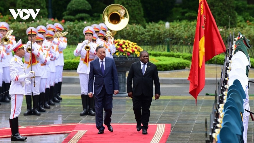 Vietnamese Party General Secretary and President To Lam and Mozambique President Filipe Jacinto Nyusi review the guard of honour at the welcoming ceremony in Hanoi on September 9. Vietnamese Party General Secretary and President To Lam and Mozambique President Filipe Jacinto Nyusi review the guard of honour at the welcoming ceremony in Hanoi on September 9.
