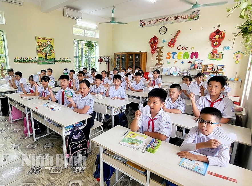 Meaningful Mid-Autumn Festival Gifts for Students in Flood-Affected Areas Meaningful Mid-Autumn Festival Gifts for Students in Flood-Affected Areas