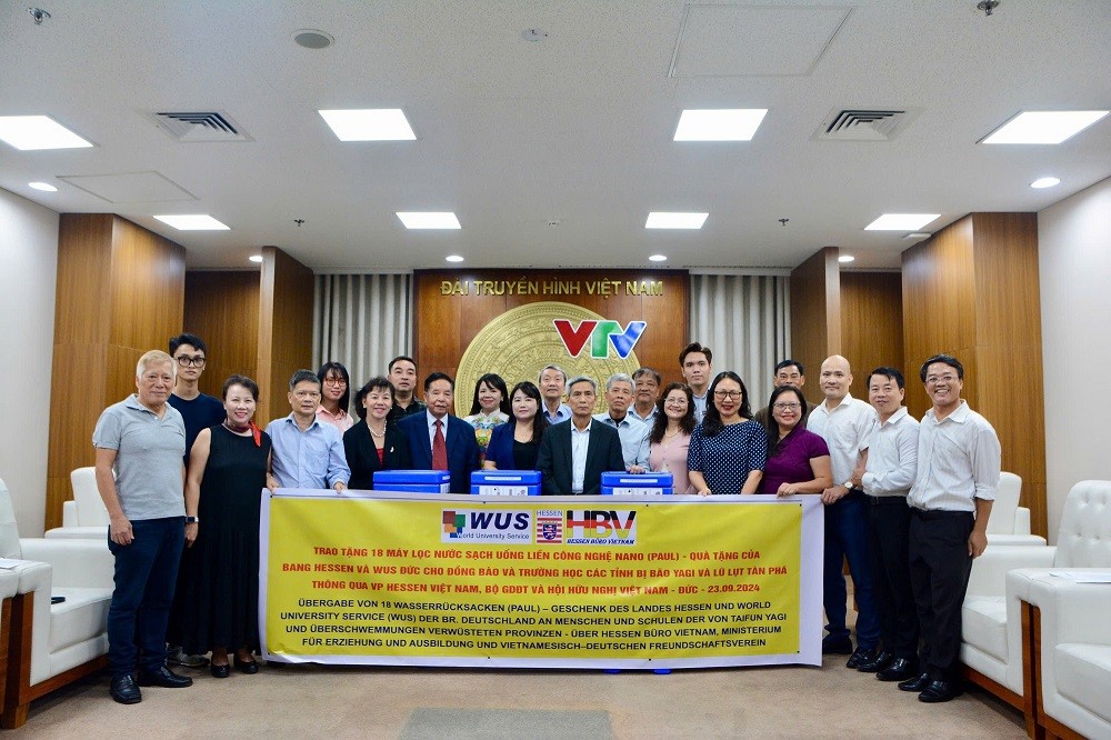 German Organization, State's Water Filters Officially Presented to Vietnam German Organization, State's Water Filters Officially Presented to Vietnam
