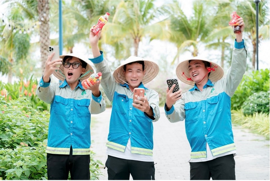 Lucky Driver Wins Big Prize From Drinking Dr Thanh Tea Lucky Driver Wins Big Prize From Drinking Dr Thanh Tea