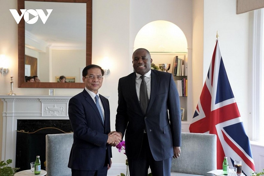 Vietnamese Deputy Prime Minister and Minister of Foreign Affairs Bui Thanh Son and UK Foreign Secretary David Lammy during their meeting. Vietnamese Deputy Prime Minister and Minister of Foreign Affairs Bui Thanh Son and UK Foreign Secretary David Lammy during their meeting.