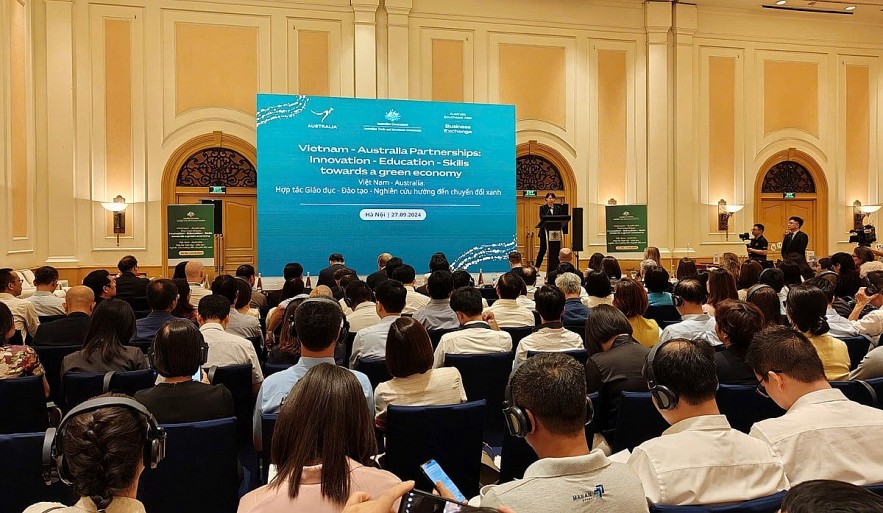Delegates attend the Australia-Vietnam Partnerships: Innovation, Education and Training towards a Green Economy Forum in Hanoi on September 27. (Photo: Australian Embassy) Delegates attend the Australia-Vietnam Partnerships: Innovation, Education and Training towards a Green Economy Forum in Hanoi on September 27. (Photo: Australian Embassy)