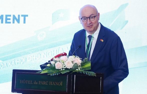 Vietnam Actively Promotes Peaceful Resolutions of Territorial Disputes Vietnam Actively Promotes Peaceful Resolutions of Territorial Disputes