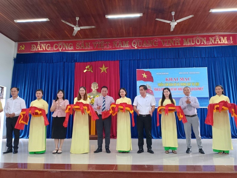 Quang Nam Hosts Exhibition on Hoang Sa, Truong Sa Quang Nam Hosts Exhibition on Hoang Sa, Truong Sa