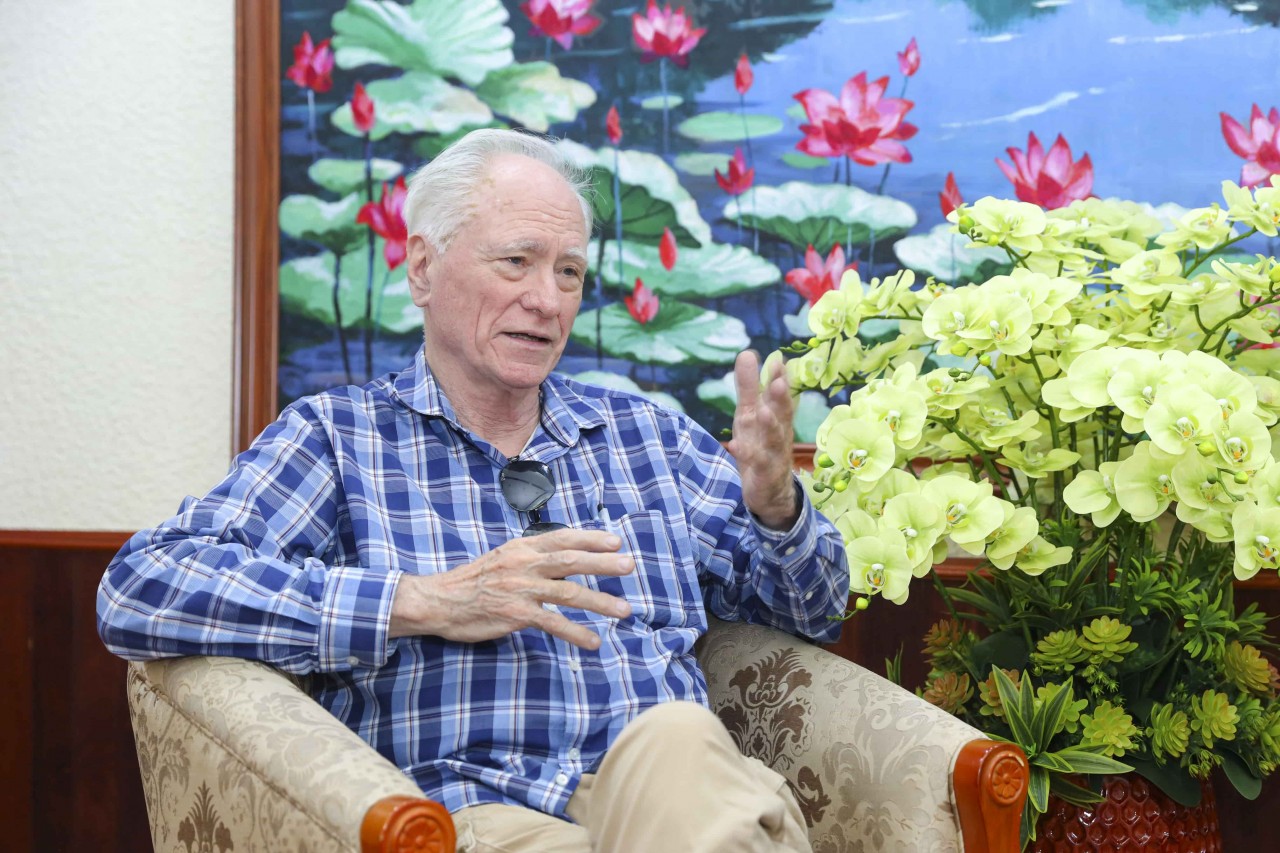 American actor, university lecturer and humanitarian Richard Dick Hughes: An American Champion for Vietnam's Children and AO Victims