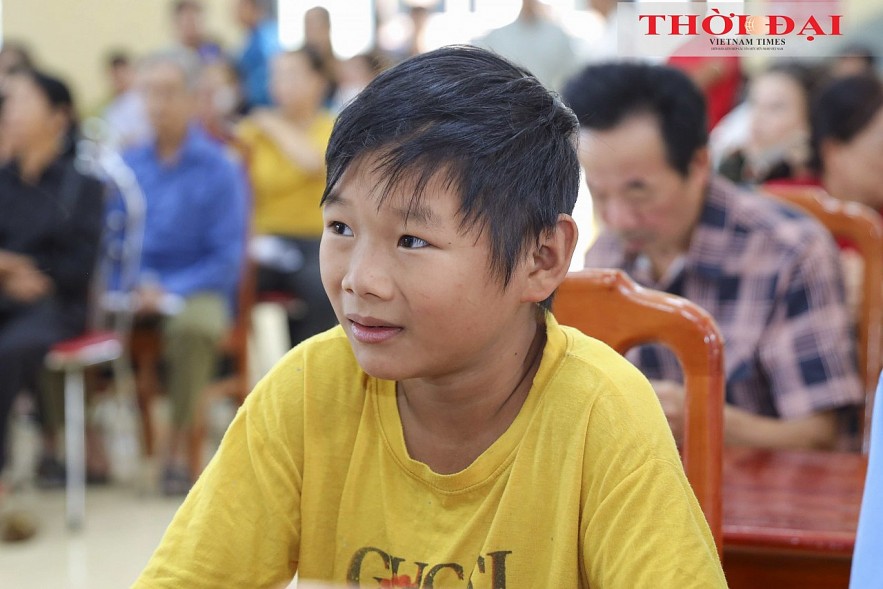 Save The Children Aids Yen Bai's Typhoon Recovery Yen Bai Receives Support from Save the Children for Typhoon Recovery