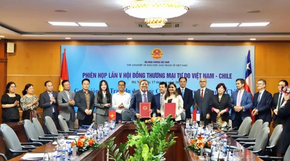 The 5th meeting of the Vietnam - Chile Free Trade Council was held under the chairmanship of Deputy Minister of Industry and Trade Nguyen Hoang Long and Deputy Minister in charge of Foreign Trade, Ministry of Foreign Affairs of Chile Claudia Sanhueza in June 2024. The 5th meeting of the Vietnam - Chile Free Trade Council was held under the chairmanship of Deputy Minister of Industry and Trade Nguyen Hoang Long and Deputy Minister in charge of Foreign Trade, Ministry of Foreign Affairs of Chile Claudia Sanhueza in June 2024.