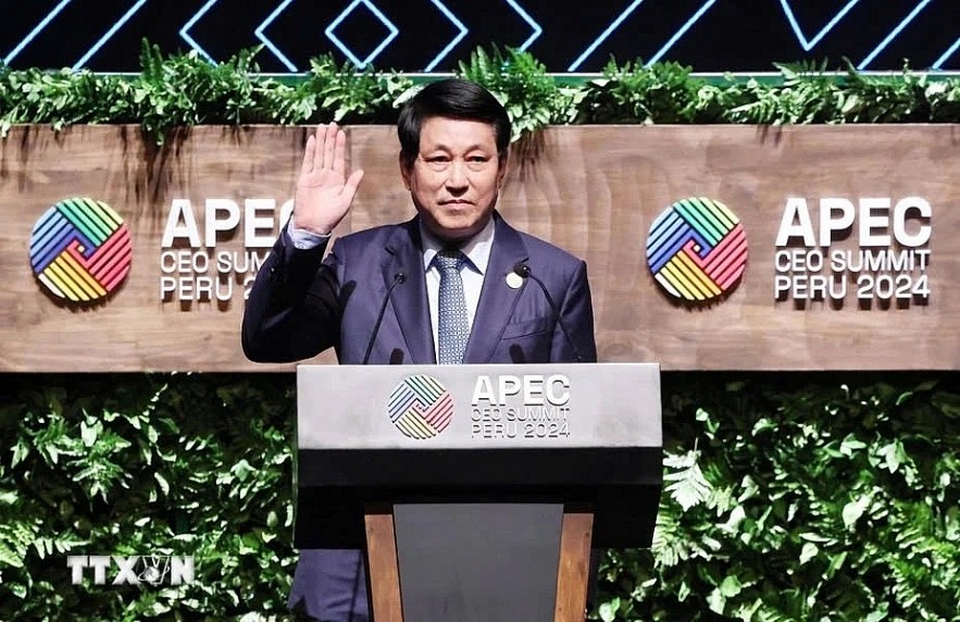 Vietnamese President Luong Cuong delivers a keynote speech at the APEC CEO Summit 2024 in Lima, Peru, on November 14. (Photo: VNA) Vietnamese President Luong Cuong delivers a keynote speech at the APEC CEO Summit 2024 in Lima, Peru, on November 14. (Photo: VNA)