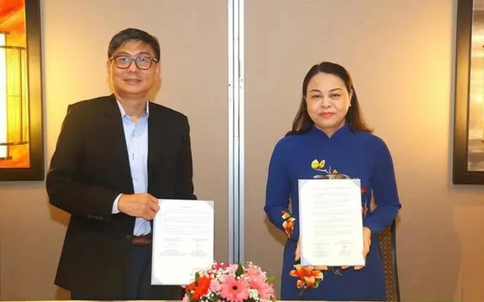 Vietnam, Singapore Exchange Experiences in Connecting People, Government Vietnam, Singapore Exchange Experiences in Connecting People, Government