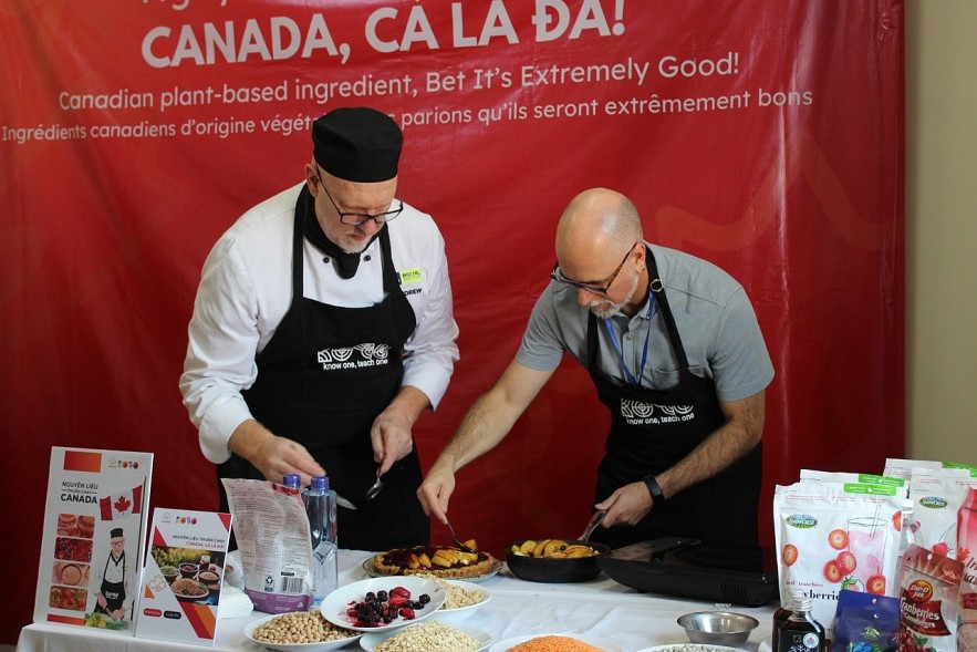 Vietnamese Culinary Students Showcase Creativity Through Canadian Ingredients Vietnamese Culinary Students Showcase Creativity Through Canadian Ingredients