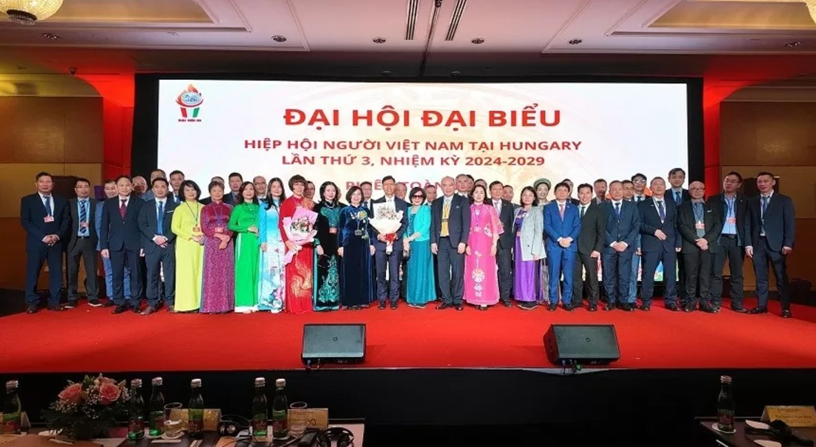 Vietnamese in Hungary Hopeful for Bright Future Vietnamese in Hungary Hopeful for Bright Future