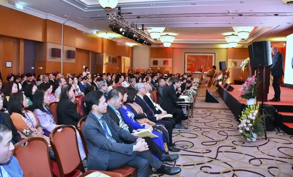 Vietnamese in Hungary Hopeful for Bright Future Vietnamese in Hungary Hopeful for Bright Future
