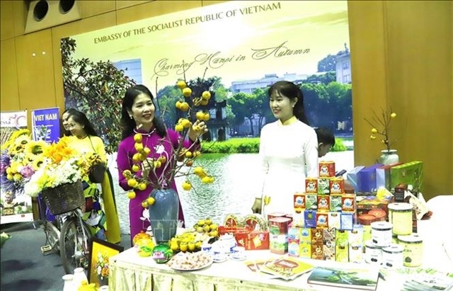 Annual Tea Party Strengthens Bonds among Female Diplomats in Laos Annual Tea Party Strengthens Bonds among Female Diplomats in Laos