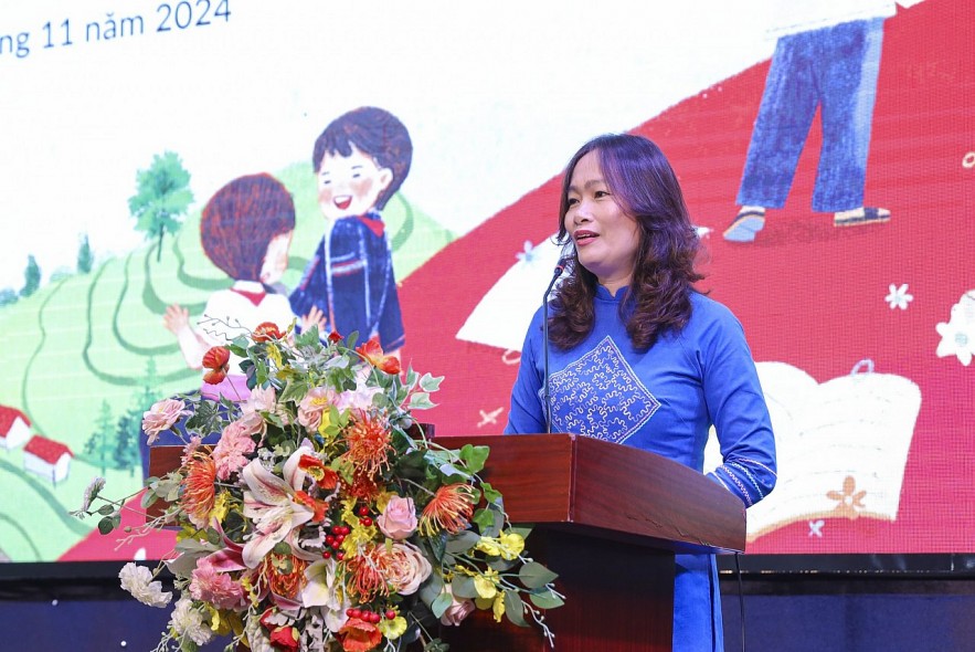 Save the Children to Aid Lao Cai for Children-Centered Sustainable Development Save the Children to Aid Lao Cai for Children-Centered Sustainable Development