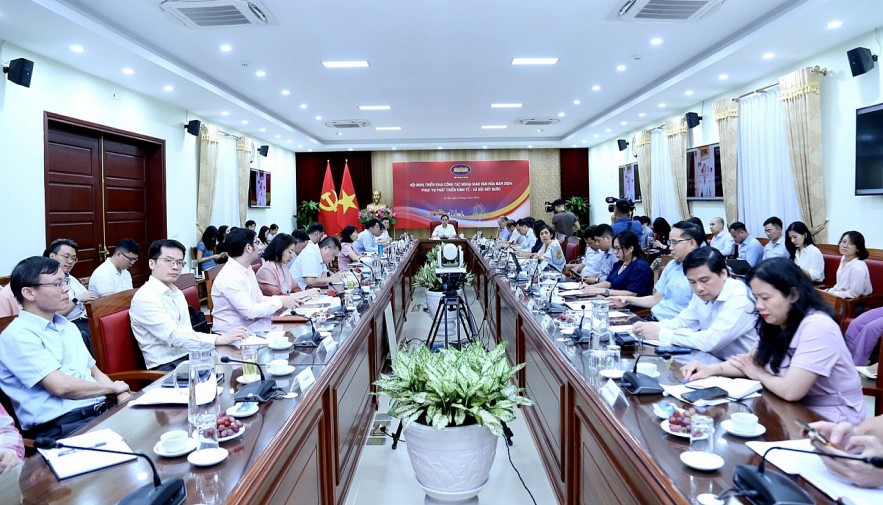 The Role of Innovation and Creativity in Cultural Diplomacy The Role of Innovation and Creativity in Cultural Diplomacy