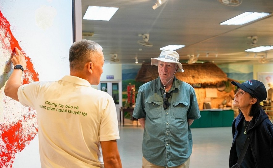 Dick Hughes: An American Champion for Vietnam's Children and AO Victims Dick Hughes: An American Champion for Vietnam's Children and AO Victims