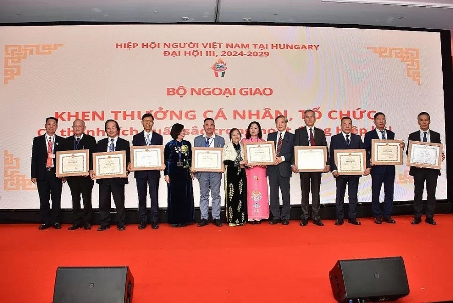 Vietnamese in Hungary Hopeful for Bright Future Vietnamese in Hungary Hopeful for Bright Future