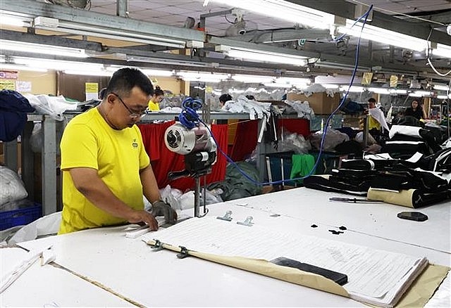 Inside a wood processing firm in Bình Định Province. The timber industry also has ambitious export targets, with a forecast of over $18 billion in 2025, up from $16.25 billion in 2024. — VNA/VNS Photo Inside a wood processing firm in Bình Định Province. The timber industry also has ambitious export targets, with a forecast of over $18 billion in 2025, up from $16.25 billion in 2024. — VNA/VNS Photo