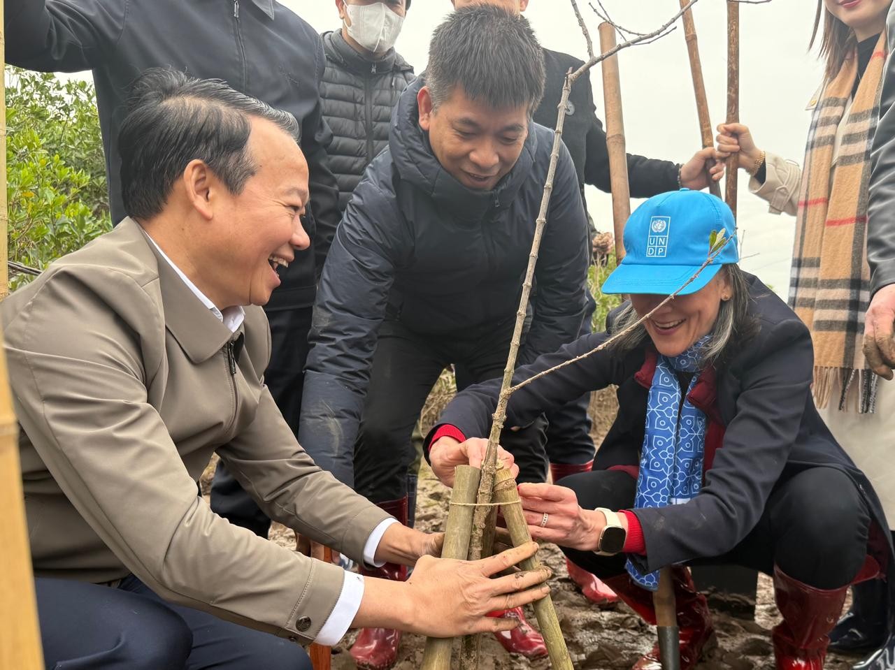 UNDP Resident Representative Joins Tree Planting Festival UNDP Resident Representative Joins Tree Planting Festival in Thai Binh
