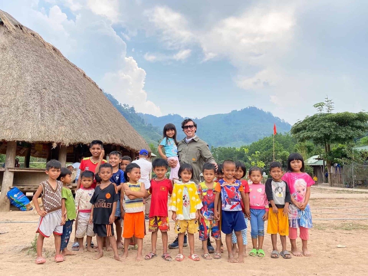 Kawa Wandi and Quang Nam children Kawa Wandi and Quang Nam children