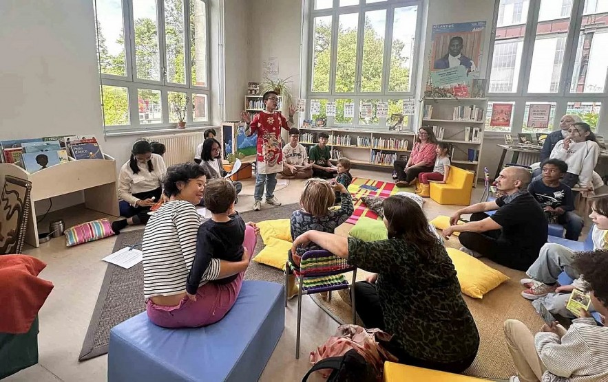 Nguyen Hoang Nam Khanh: Young Cultural Ambassador in France Ao Dai Abroad: Student's Mission to Introduce Vietnam to French Youth