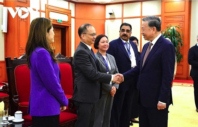 Party chief To Lam welcomes US-ASEAN Business Council delegation. Party chief To Lam welcomes US-ASEAN Business Council delegation.