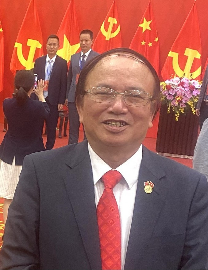 Bridge of Wisdom: Strengthening Vietnam-China Cooperation Bridge of Friendship: Strengthening Vietnam-China Cooperation