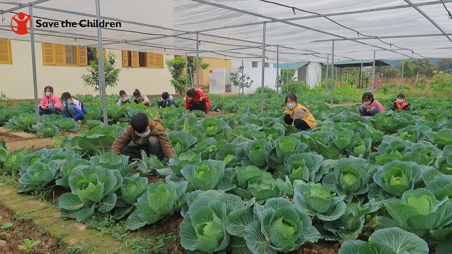 Save the Children: Supporting Youth from Nutrition to Education Save the Children: Supporting Youth from Nutrition to Education