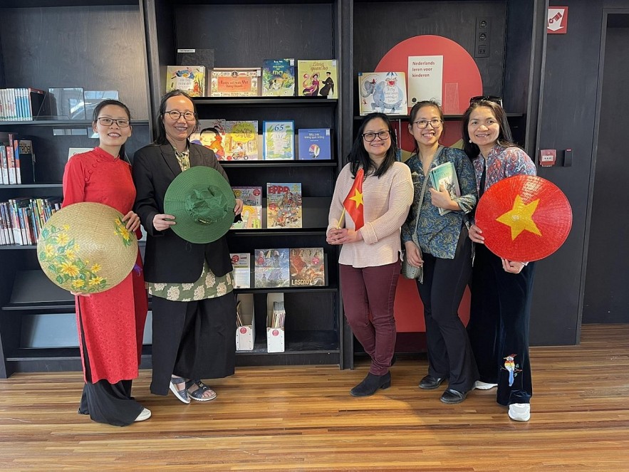 Promote Strength of Overseas Vietnamese in Enhancing Vietnam - EU Relations Promote Strength of Overseas Vietnamese in Enhancing Vietnam - EU Relations