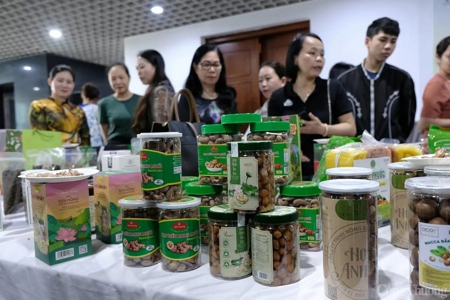 Vietnam - Mexico: Reinforcing Friendship, Advancing Practical Cooperation Vietnam - Mexico: Reinforcing Friendship, Advancing Practical Cooperation