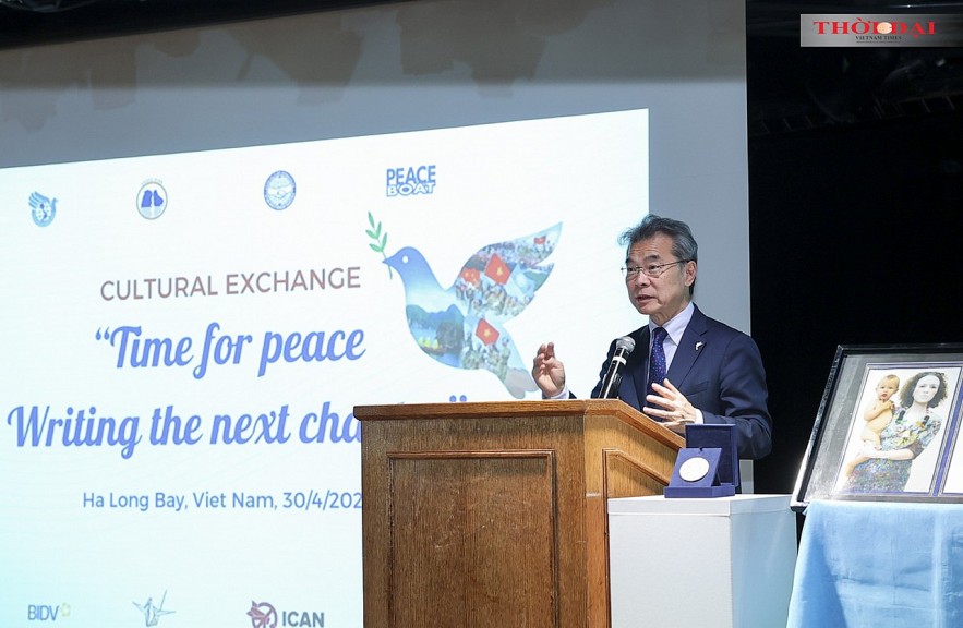 Global Community Join Hands to Write the Next Chapter of Peace Global Community Join Hands to Write the Next Chapter of Peace