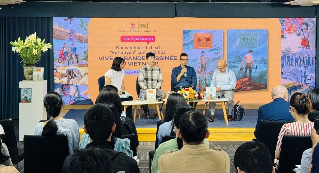 French-Vietnamese Author Introduces Book Series "Memories of Overseas Vietnamese" French-Vietnamese Author Introduces Book Series "Memories of Overseas Vietnamese"