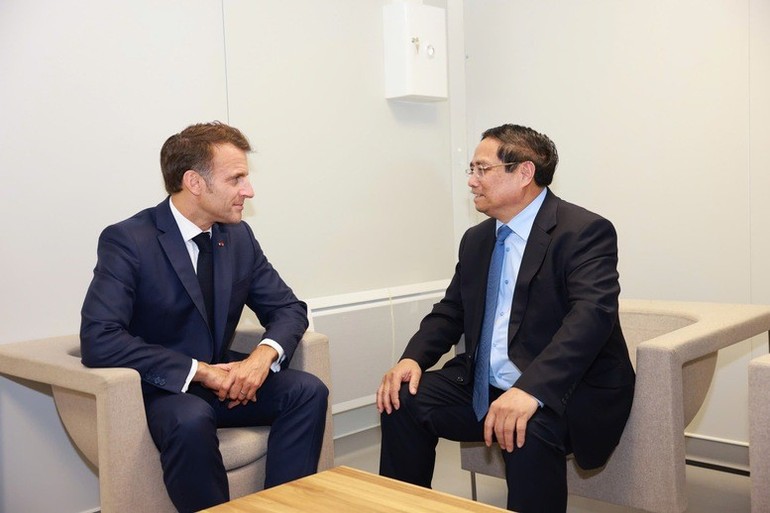 Vietnamese Prime Minister Pham Minh Chinh held a meeting with French President Emmanuel Macron Vietnamese Prime Minister Pham Minh Chinh held a meeting with French President Emmanuel Macron