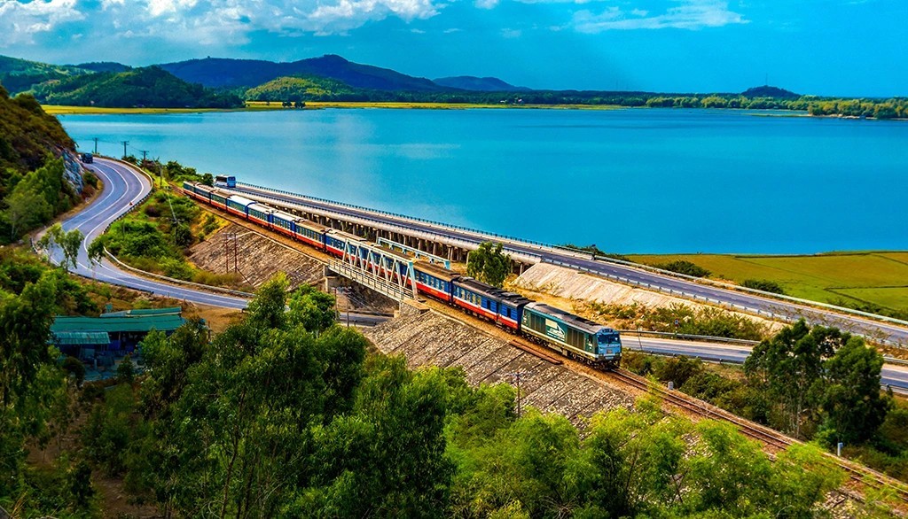 Lonely Planet: Thong Nhat Train Named World's Best Train Toutes in 2025 Lonely Planet: Thong Nhat Train Named World's Best Train Toutes in 2025