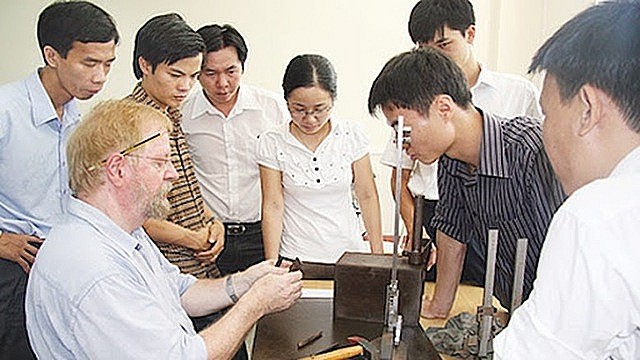 The issuance of digital identity accounts for foreigners there is expected to meet their rising demand for streamlined and secure access to public administrative services. The issuance of digital identity accounts for foreigners there is expected to meet their rising demand for streamlined and secure access to public administrative services.
