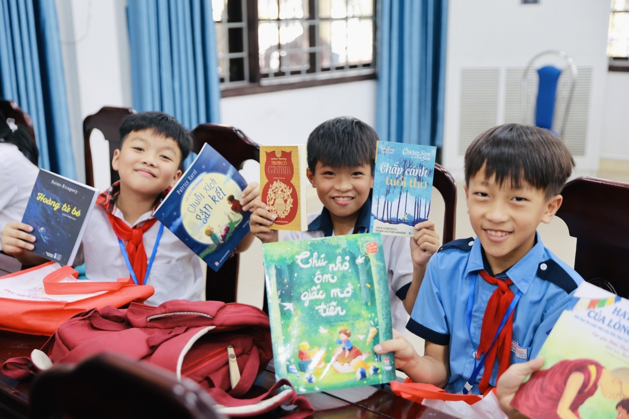 The “Making friends with books” project inspires students’ passion for learning. (Photo: Zhi Shan Foundation) The “Making friends with books” project inspires students’ passion for learning. (Photo: Zhi Shan Foundation)
